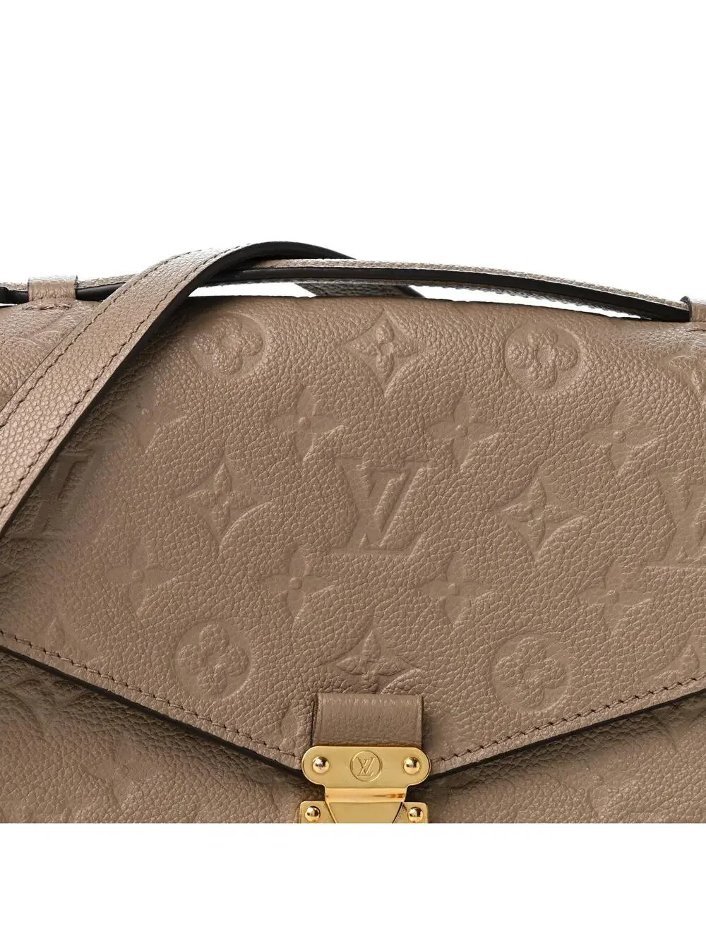 Louis Vuitton indulge elegance